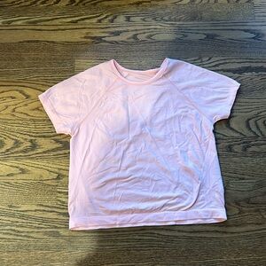 Girls athleta cropped shirt, size xxl, coral pink.